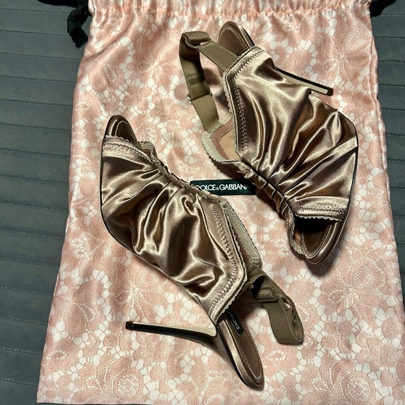 Dolce & Gabbana Satin Heels in Champagne - Picture 7 of 8